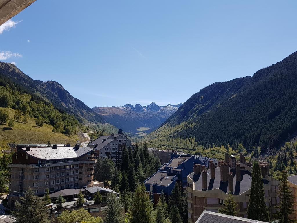 Apartamento Aguilera Apartman Naut Aran Kültér fotó