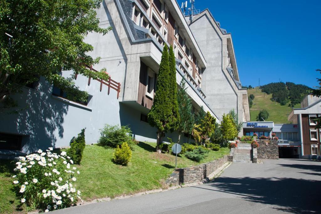 Apartamento Aguilera Apartman Naut Aran Kültér fotó